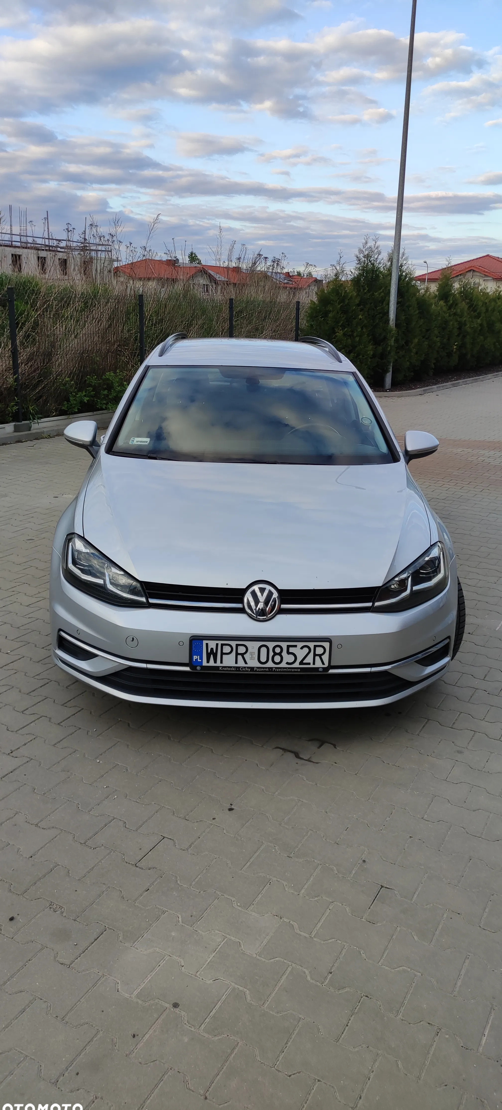 Volkswagen Golf cena 54900 przebieg: 195000, rok produkcji 2018 z Lębork małe 172